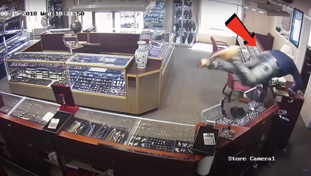 Store Robbery 2020-08-03